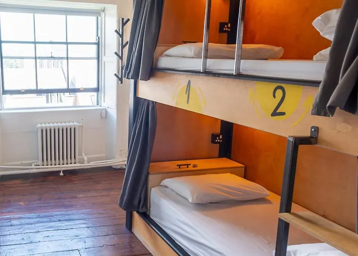 Dormitory Room Mixed